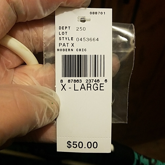 Top - Picture 3 of 3